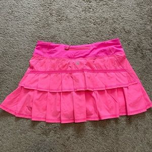 Lululemon hot pink skirt size 6